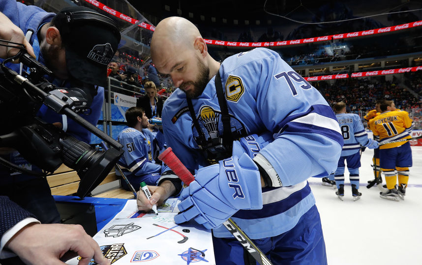 Мастер-шоу на Неделе звёзд хоккея в Астане. Фото photo.khl.ru, Юрий Кузьмин/Андрей Голованов