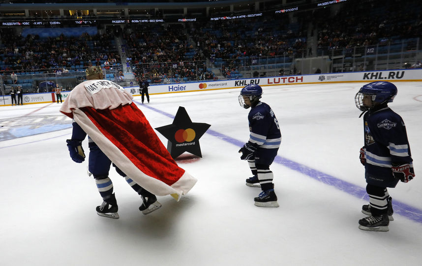 Мастер-шоу на Неделе звёзд хоккея в Астане. Фото photo.khl.ru, Юрий Кузьмин/Андрей Голованов