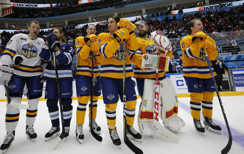 Мастер-шоу на Неделе звёзд хоккея в Астане. Фото photo.khl.ru, Юрий Кузьмин/Андрей Голованов
