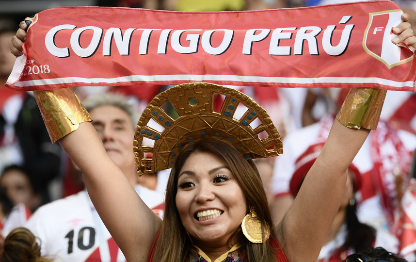 Болельщицы из Перу на матче Перу – Дания. ЧМ–2018. Фото AFP