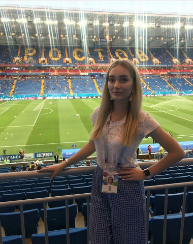 Болельщица матча Бельгия – Япония. Фото Instagram/superksuuu