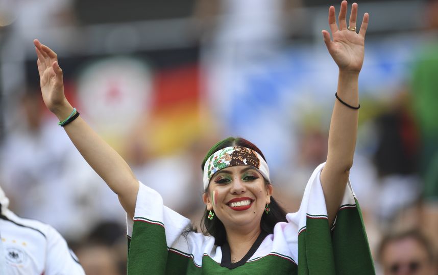 Болельщица матча Германия – Мексика. Фото AFP