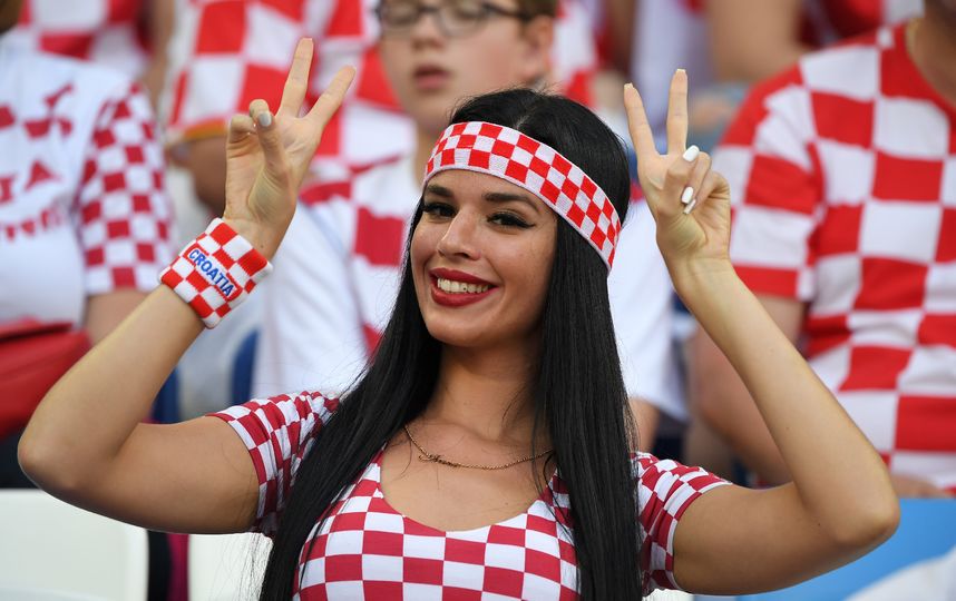 Болельщица сборной Хорватии на матче Хорватия – Нигерия, 16 июня. Фото AFP
