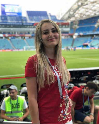 Болельщица матча Уругвай – Португалия. Фото Instagram/alina_azhakhova