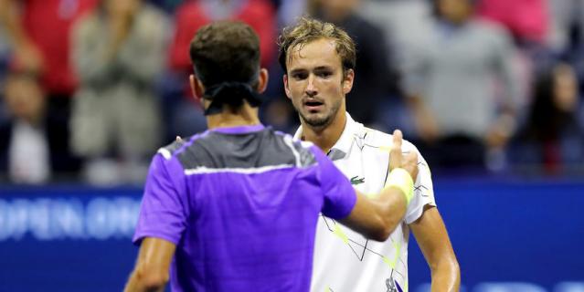 Медведев против Димитрова.