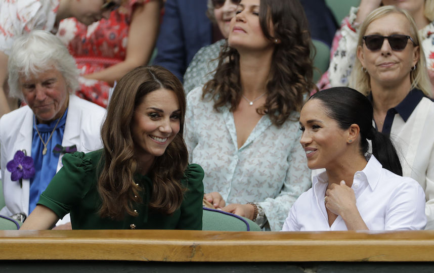 Кейт Миддлтон и Меган Маркл. Фото AFP