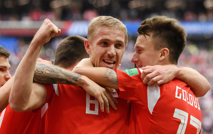 Юрий Газинский стал автором первого гола на чемпионате мира. Фото Getty