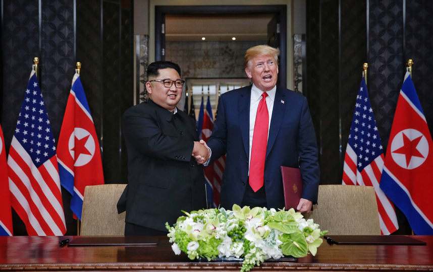 Дональд Трамп и Ким Чен Ын. Фото Getty