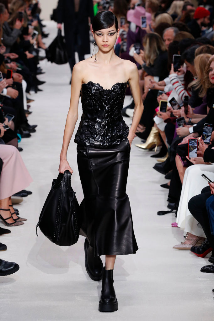 Показ Valentino в Париже. Фото Getty