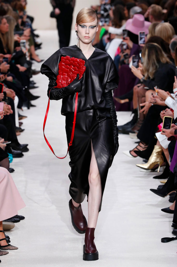Показ Valentino в Париже. Фото Getty