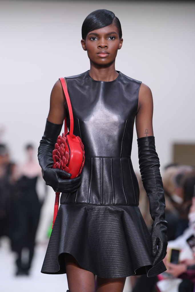 Показ Valentino в Париже. Фото Getty