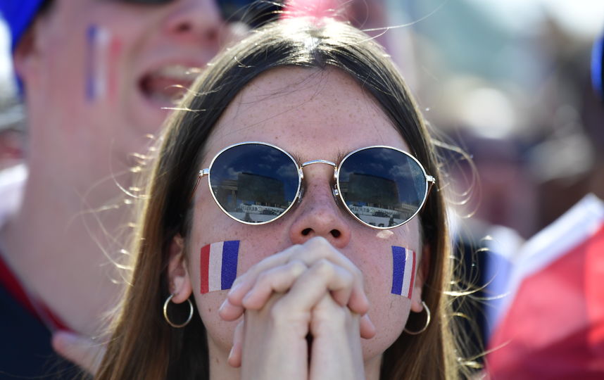 Французские и хорватские фанаты. Фото AFP