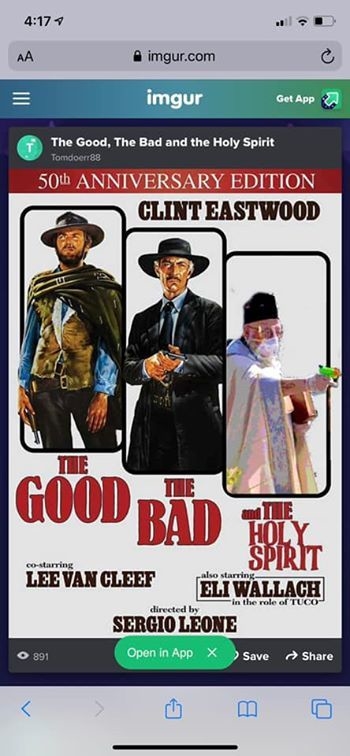 Фотожабы оценили прихожане и сам священник. Фото Facebook