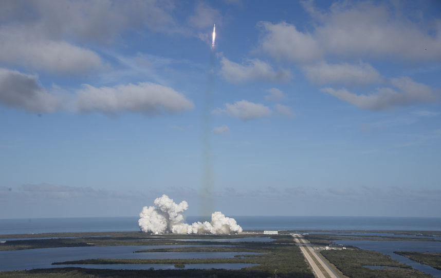 Запуск Falcon Heavy. Фото AFP