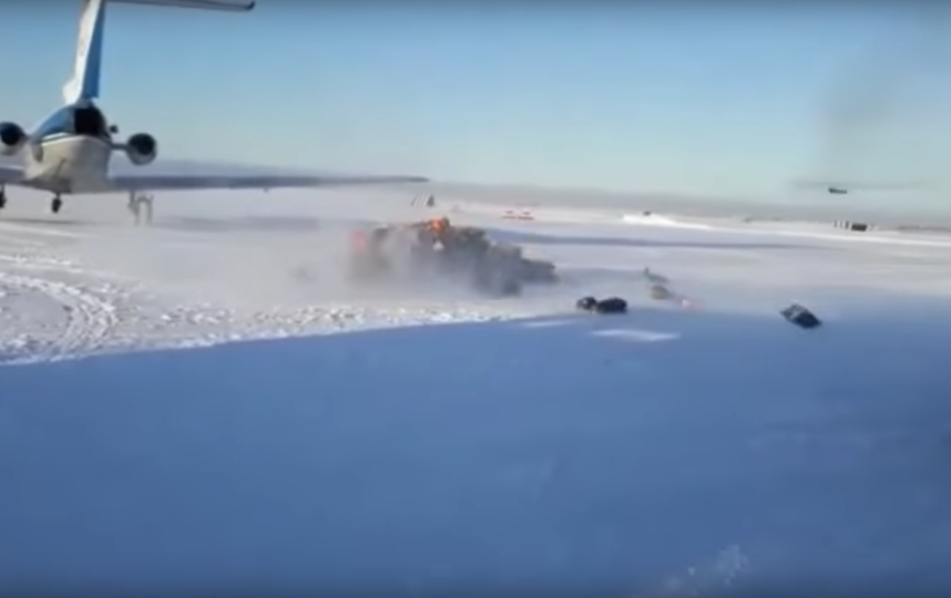 Инцидент на лётном поле. Фото Новости Камчатки - Кам 24, Скриншот Youtube