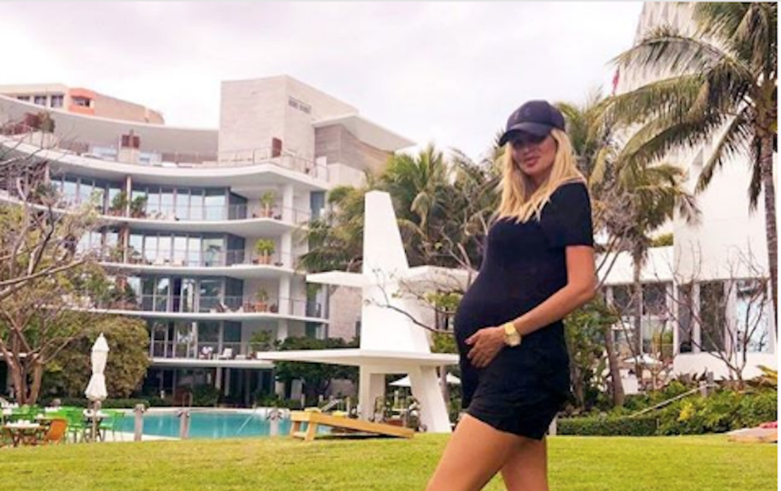 Телеведущая и модель Виктория Лопырёва. Фото www.instagram.com/lopyrevavika