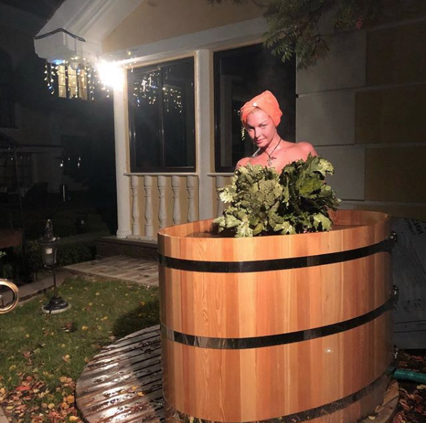 Анастасия Волочкова. Фото Скриншот Instagram: volochkova_art