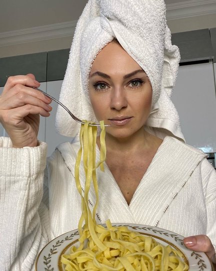 Яна Рудковская. Фото instagram.com/rudkovskayaofficial.