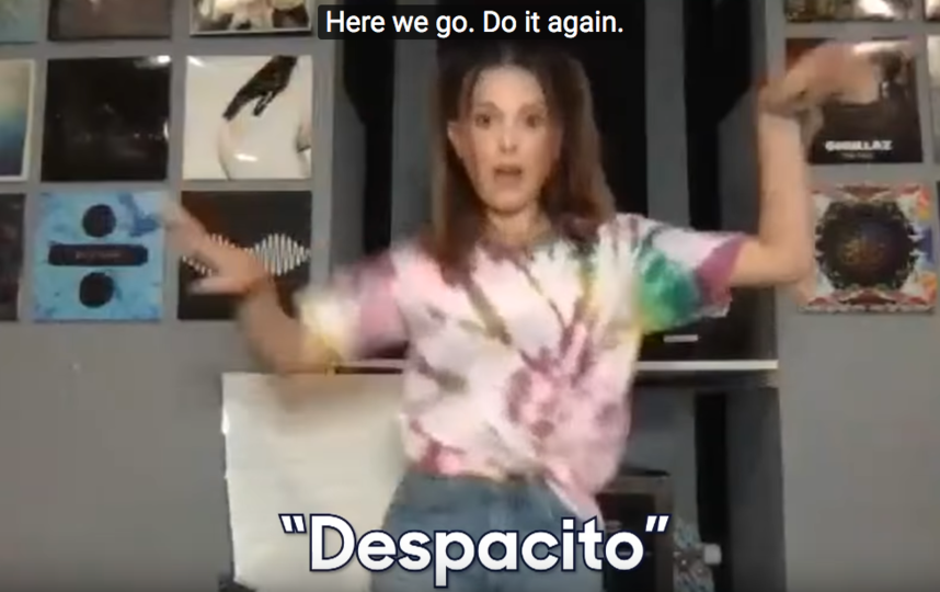 Милли Бобби Браун поёт Despacito. Фото скриншот с канала The Tonight Show Starring Jimmy Fallon на YouTube , Скриншот Youtube