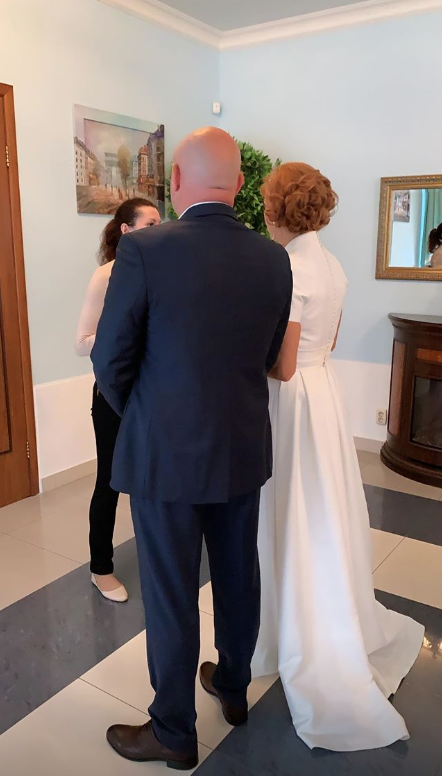 Елена Бирюкова и Илья Хорошилов. Фото скриншот instagram.com/aleks_klotz/