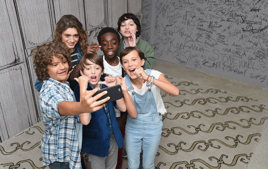 Актёры из сериала "Очень странные дела". Фото Getty