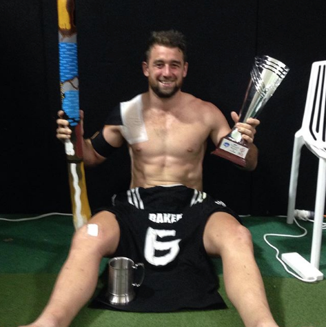 Новозеландский регбист Курт Бейкер. Фото www.instagram.com/krutbaker