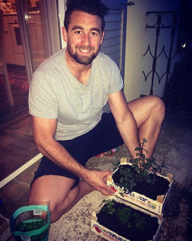 Новозеландский регбист Курт Бейкер. Фото www.instagram.com/krutbaker