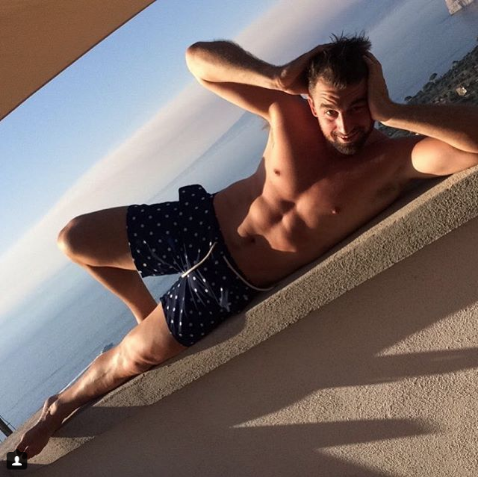 Новозеландский регбист Курт Бейкер. Фото www.instagram.com/krutbaker