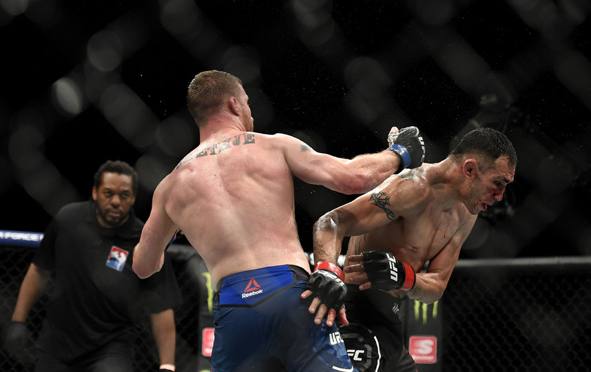 Бой Тони Фергюсон – Джастин Гейджи. Фото Getty