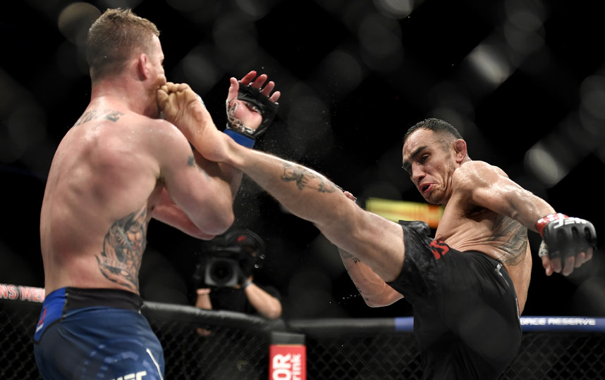 Бой Тони Фергюсон – Джастин Гейджи. Фото Getty