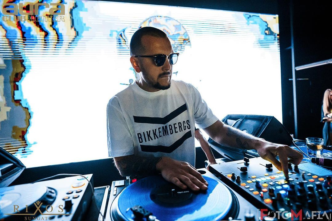 Dj Cave, фото