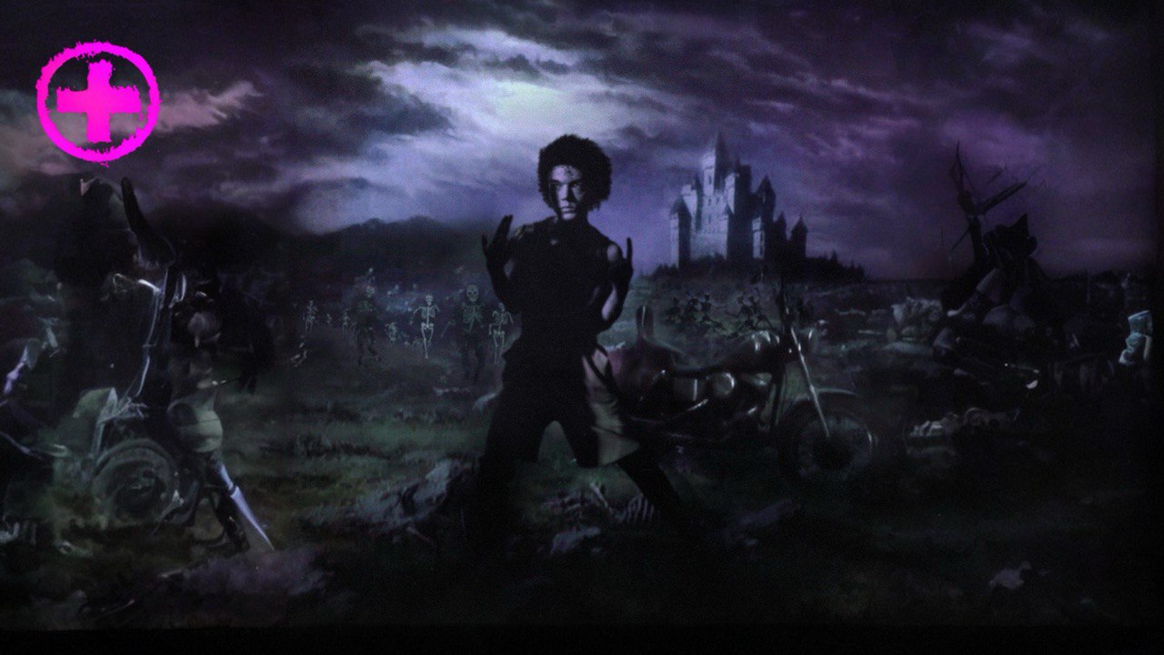 Скелеты, танки и кошки на байке