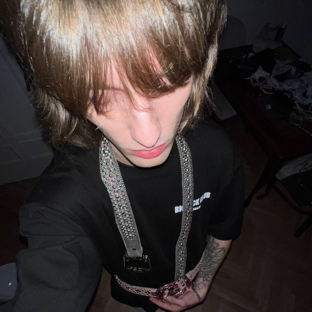 Маленький ярче' аватар