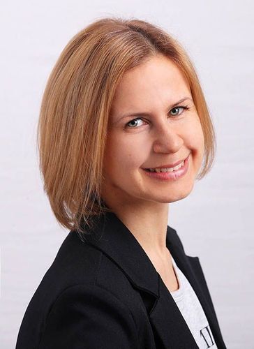 Алёна Фролова