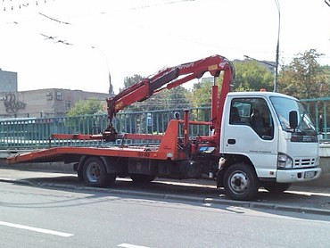 Isuzu  75