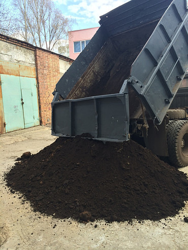 Перевозка грунта автосамосвалами