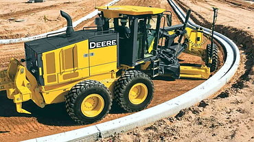 John Deere  772G