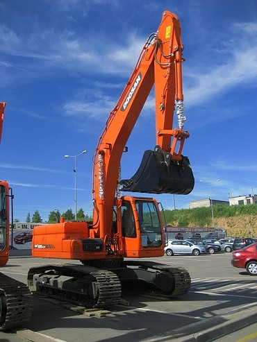 Doosan  DX 225 LCA