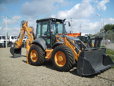 Case 695 ST