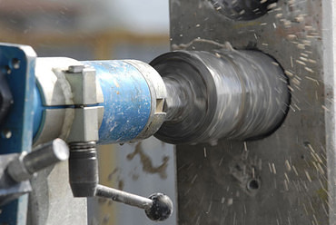 Алмазное бурение отверстий услуги