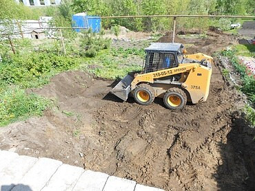 Планировка земли, грунта