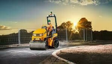 Работы по укладке асфальта