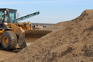 Грузовые перевозки речного песка