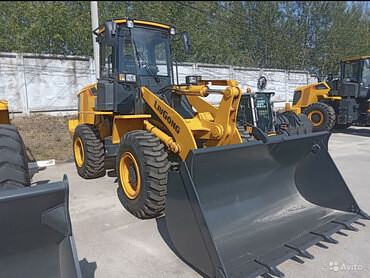 Уборка снега техникой