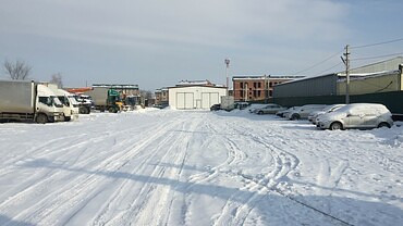 Грузовая стоянка техники