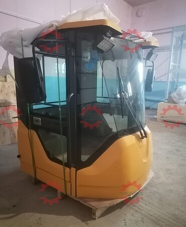 Стёкла и другое для погрузчиков фронтальных