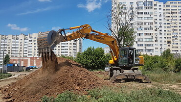 Hyundai R200 W7