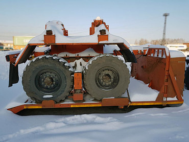 на шасси Урал трубоплетевозный с прицепом роспуском 