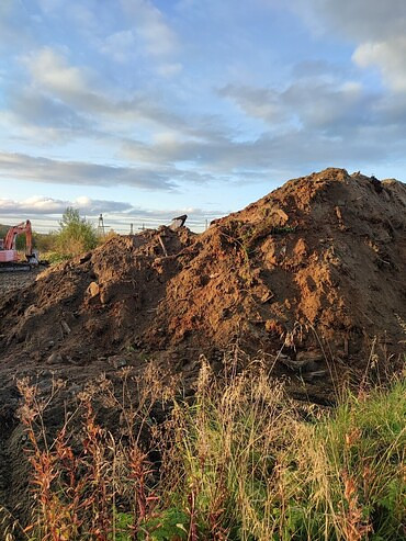 Вывоз строительного мусора (грунта)