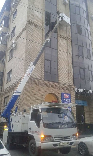 Исудзу Эльф